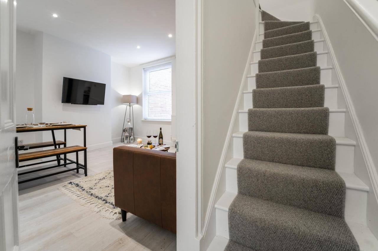 South View - 3 Bed Modern Chester House - Close To City Centre エクステリア 写真