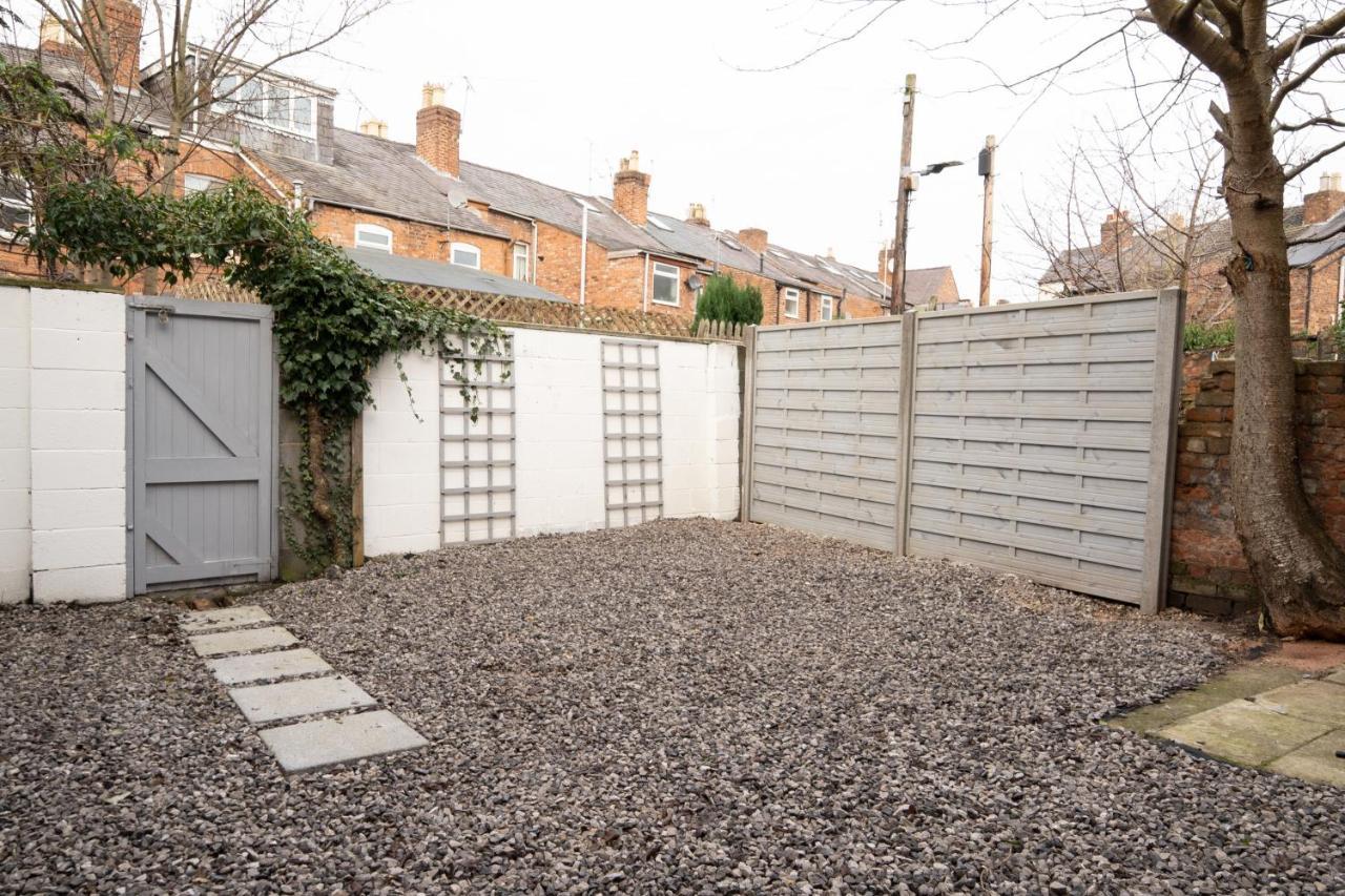 South View - 3 Bed Modern Chester House - Close To City Centre エクステリア 写真